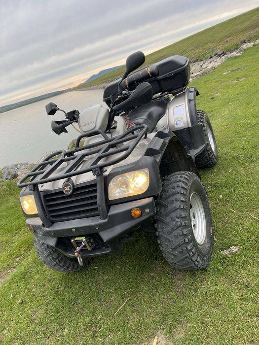 Vand/ schimb atv cf moto 500cc