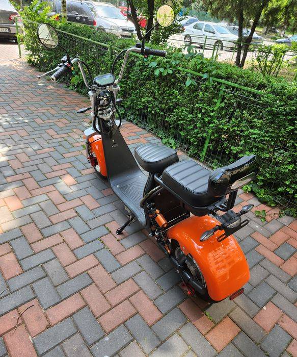 Vand scuter electric