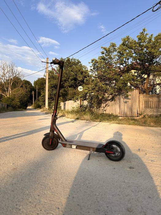 Trotinetă electrică xiaomi