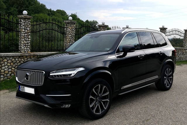 Volvo XC90 D5 Inscription | 7 locuri | AWD 4x4 |Service la zi |