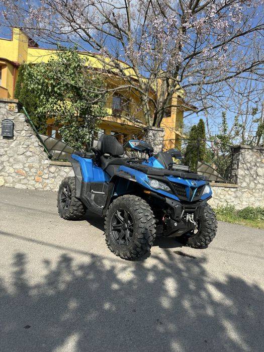 Cf Moto 1000  /2800km /an2021