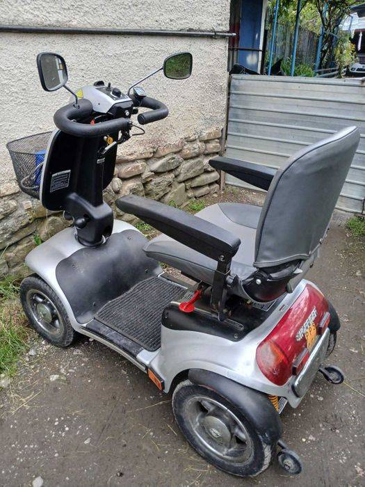 carut electric scuter electric handicap dizabilitati varstnici