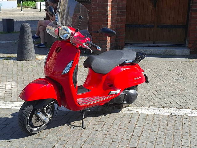 Scuter 300 TGB Bella vita similar Vespa 300 GT