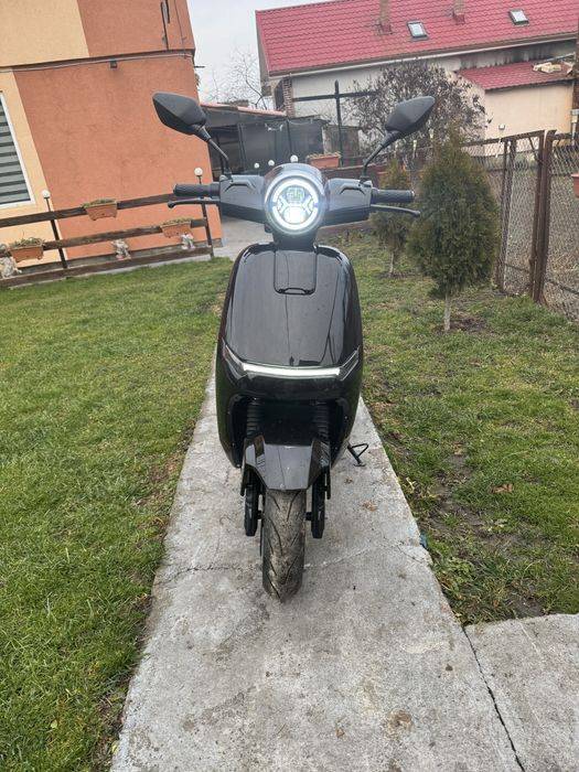Vand sau schimb Scuter electric CL 2W