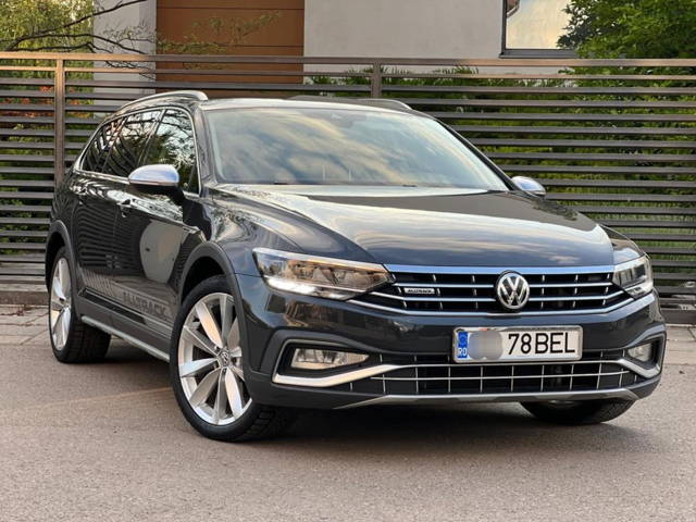 // Volkswagen Passat . An 2020 . AllTrack 4 Motion . Variante Euro 6 /