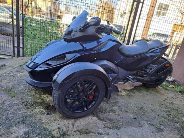 Can-Am Spyder RSS
