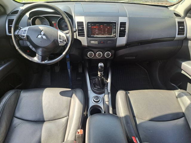 outlander 2.0did  inmatriculata  (tiguan rav4) overlanding offroad