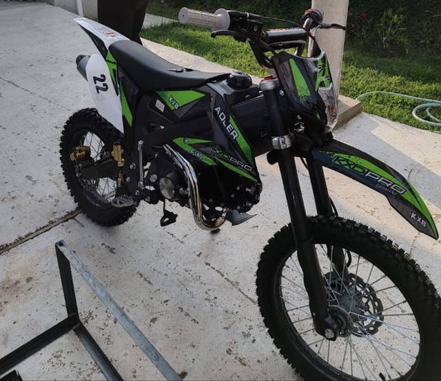 Motocross KXD Pro Adler 140cc + Casca,manusi,genunchere,armura