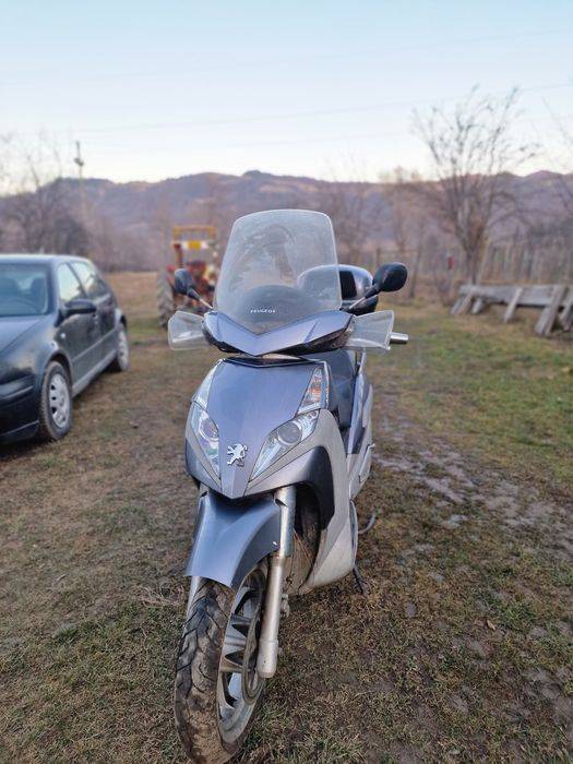 Vând Scuter Peguote Geopolis 250cc 2011