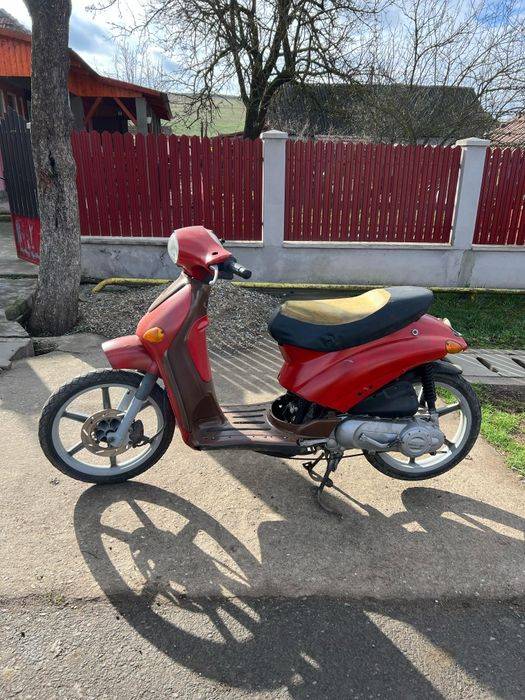 Scuter Piaggio Liberty 49cc 2T citește descrierea
