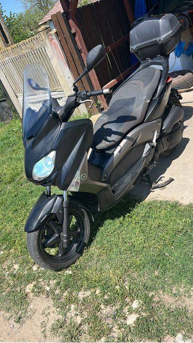 Yamaha X-max 125, 2014
