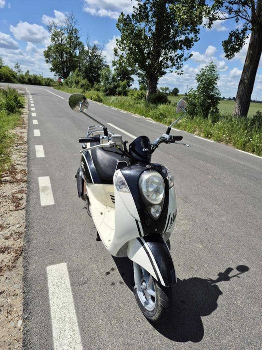 vand scuter sym  mio