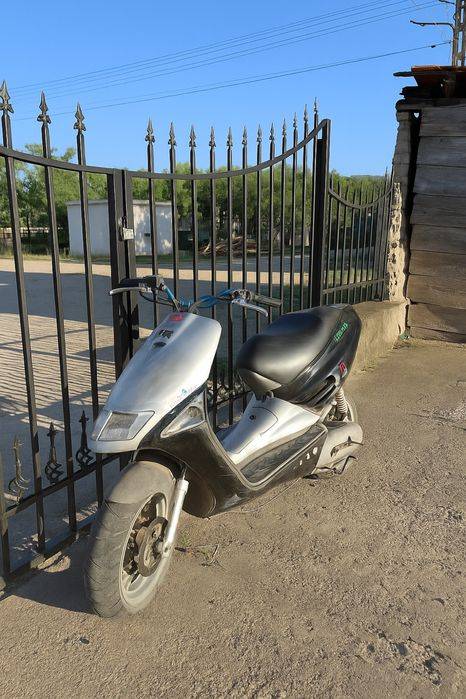 Vand aprilia sr 80