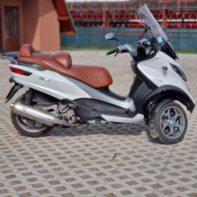Scuter Piaggio MP 3  500 LT