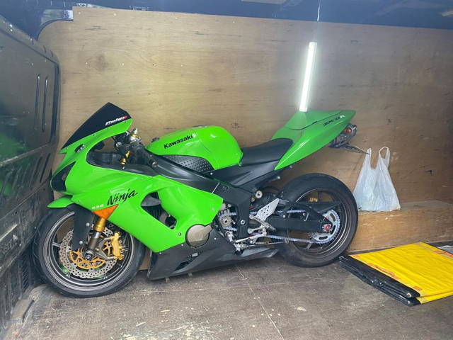 Dezmembrări kawasaki zx6r ,Suzuki k7,k8,k9 2002 - 2006,suzuki gsxr, =