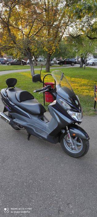 Vând Suzuki Burgman 150
