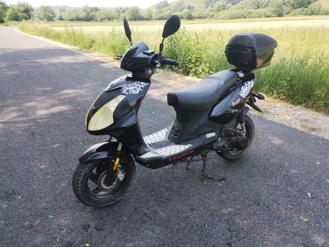 Scuter Tauris Fuego 2015 3000km!