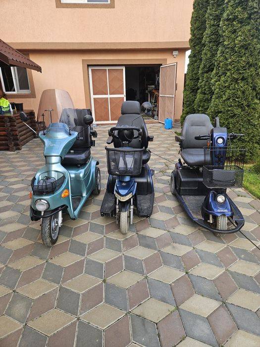 Vând scuter electric, triciclu, căruț, cărucior bătrâni
