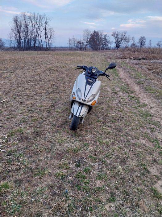 Vând scuter mbk schyliner 125cc