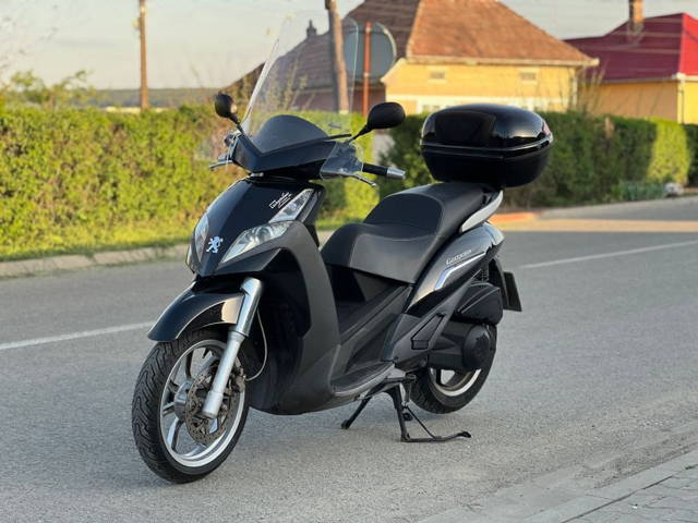 Peugeot Geopolis 125 ; 2012 ; 11kw cat.B