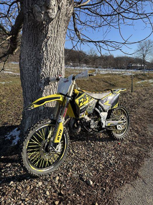 Cross Suzuki rm 125 2 t preț fix!