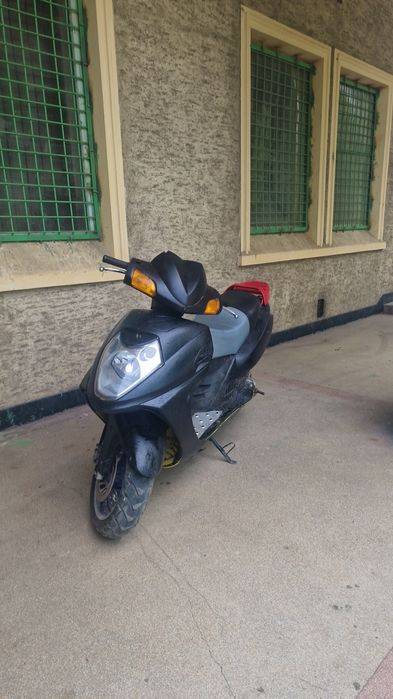 Vând scuter 50cc