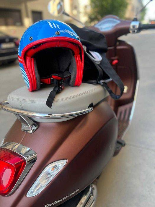 Piaggio Vespa Primavera - Brown Edition