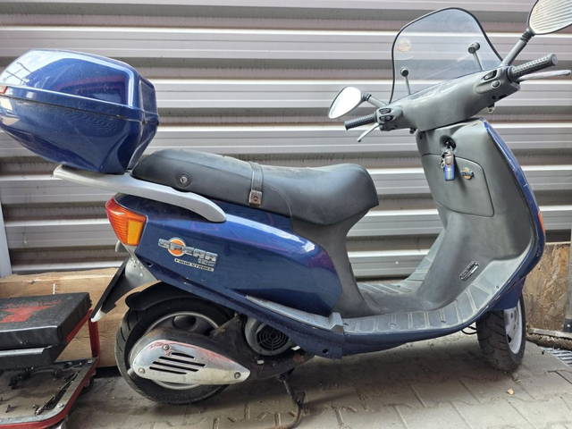 Scuter 125 Piaggio Sfera motoscuter permis B