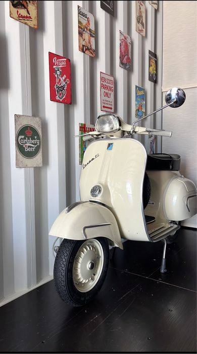 Vespa GL 150  Fabricatie  1963  ……