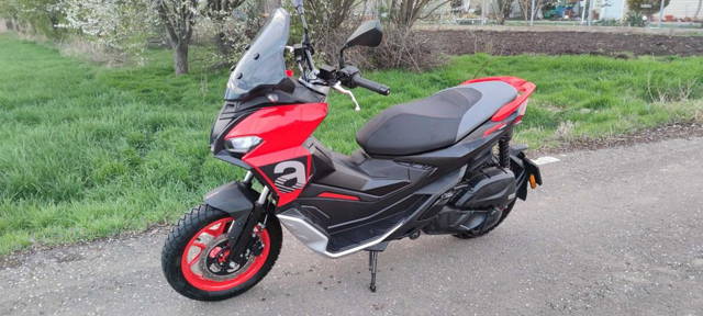 Scuter Aprilia SR GT 200 Sport de vânzare