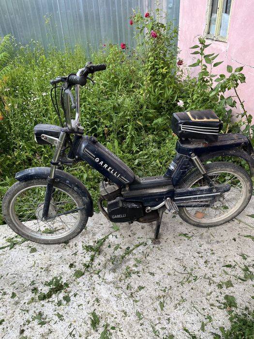 Moped cu pedale functional fara acte