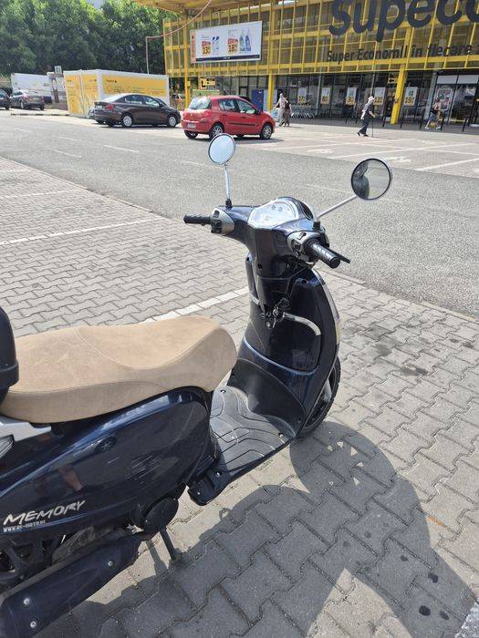 Vand Scuter Beeline Memory