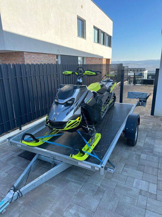 Vând snowmobil ski doo summit expert 2023