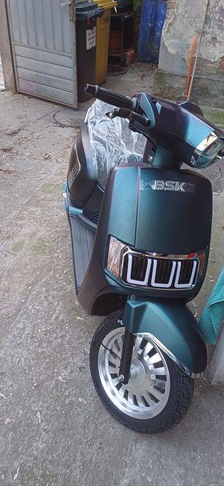 Scuter fara permis pe benzina