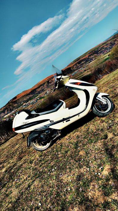 Vând Scuter HYOSUNG 125cc