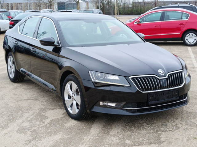 Skoda Superb 2.0 Tdi Dsg