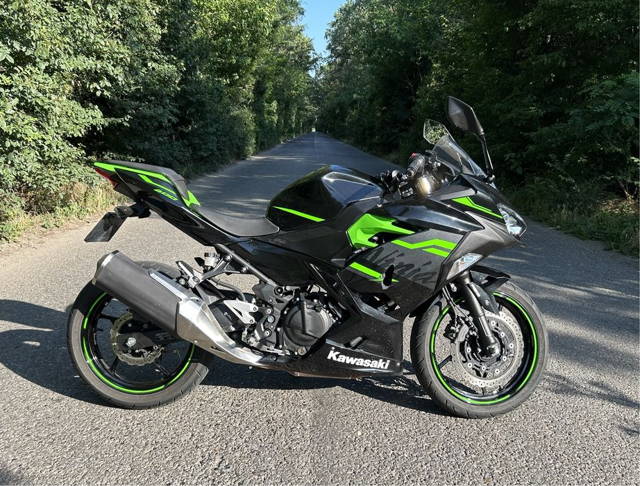 Kawasaki Ninja 400 A2