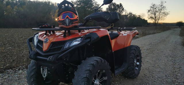 Vând sau schimb atv CF Cforce 450S