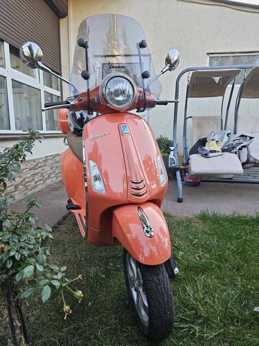 De vanzare scuter PiagioVespa 50