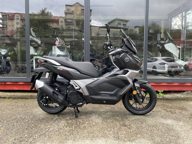 Scuter Voge Sr1 Adv 125 cc ABS/TCS Camera frontala-Nou-Garantie 2 ani