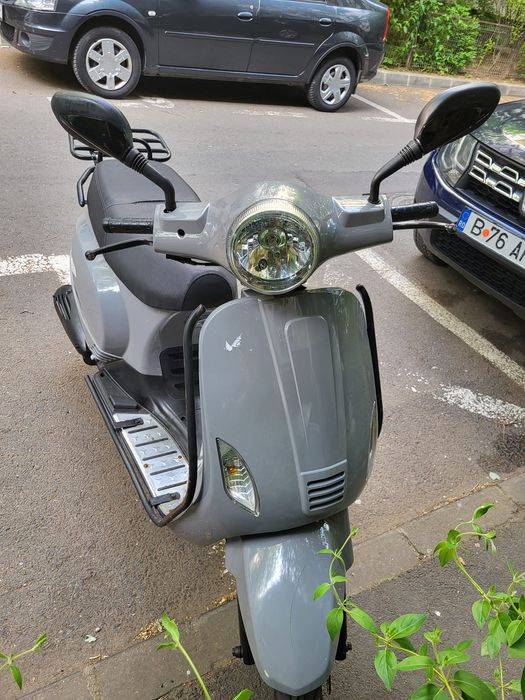 Scuter cu permis 45-70 km/h