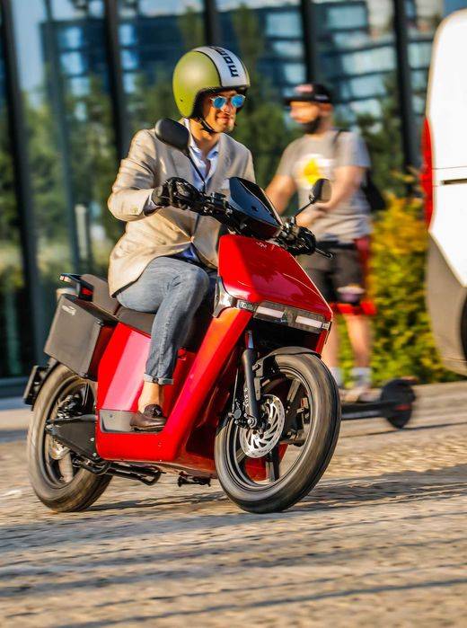 Scooter electric Wow 775 4kw cat B 85kmh