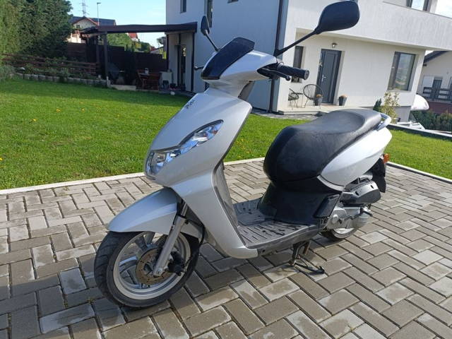 Vand Scuter 49cm3 Peugeot Kisbee 4t 2011 Import Germania