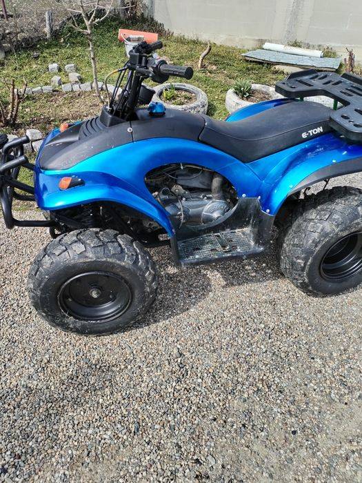 Vand Atv Eton 150 pret negociabil