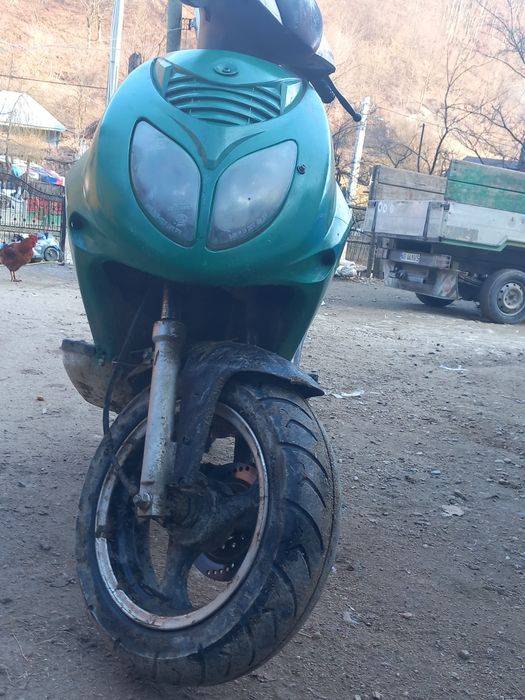 Vnd scuter  125 cc