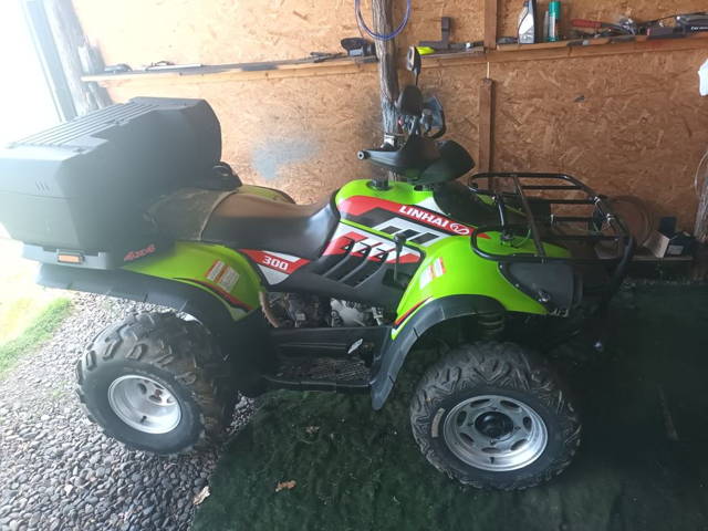 Vând atv de 300 cc