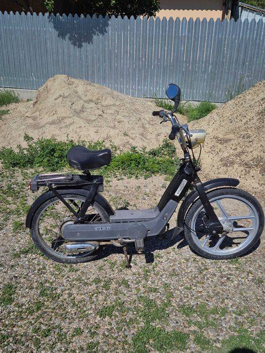 Piaggio Ciao in stare buna, merge bine pentru anii lui si arata bine !