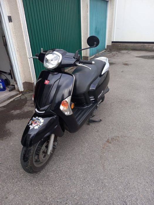 Vand sau schimb scuter Kymco Like 50 4 timpi 2013