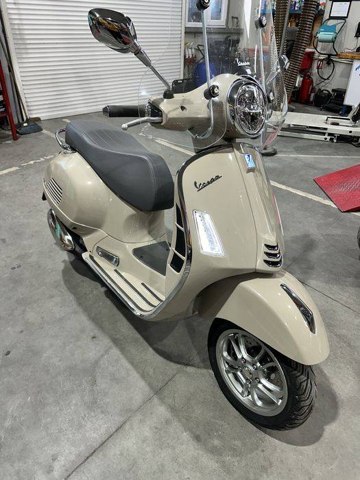 Vespa GTS 300 2023