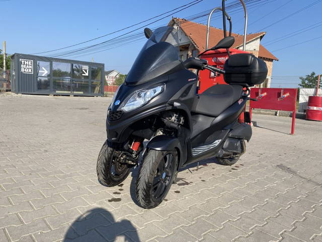 Piaggio mp3 sport cat B